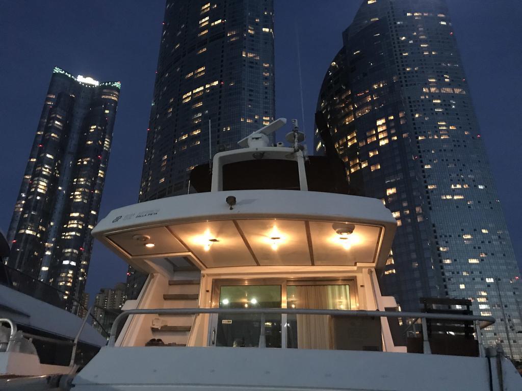 Sea And Yacht Hotel Busan Exterior photo